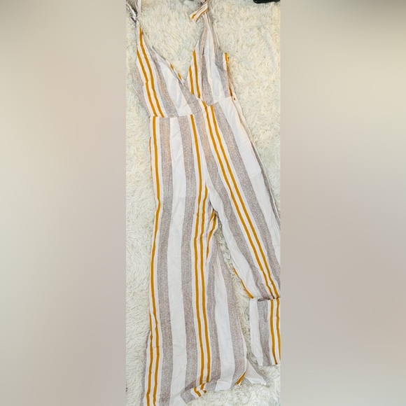 Brand New with tags Luxxel jumpsuit striped. - Picture 5 of 8